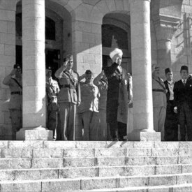 جلالة-الملك-يستعرض-حرس-الشرف-يوم-الاستقلال-Copy-Copy