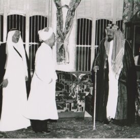الملك المؤسس عبدالله بن الحسين خلال زيارة السعودية ولقاء الملك عبدالعزيز آل سعود